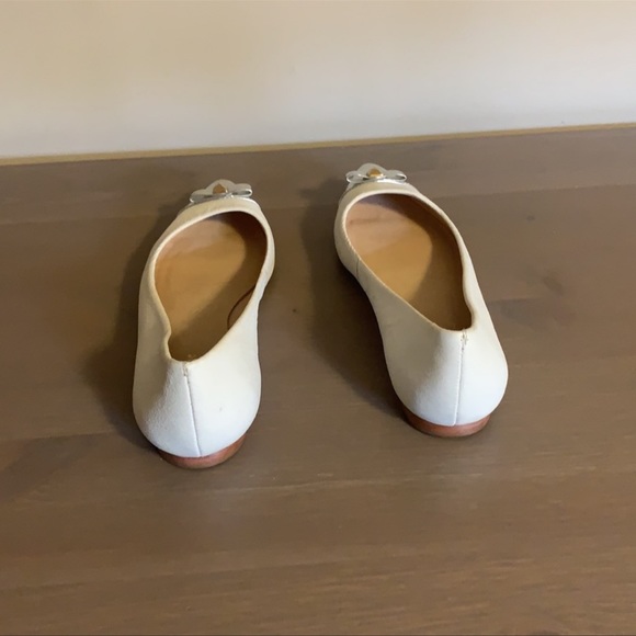 Kate Spade White and Silver Toned Leather Flats - Women’s Size 6.5 - Picture 4 of 9